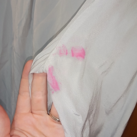 BCBGMaxazria Marissa 100% silk grey blouse size M - Picture 6 of 11